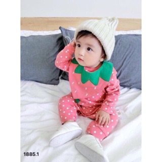 Set body kèm yếm dâu tây