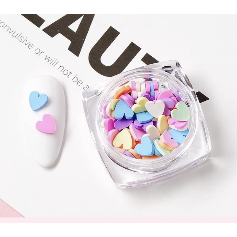 Set trang trí móng trái tim nhiều màu
