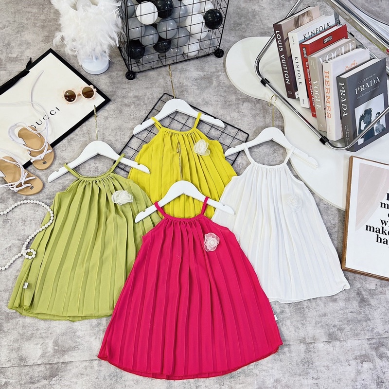 Váy maxi đính hoa thật cho bé gái