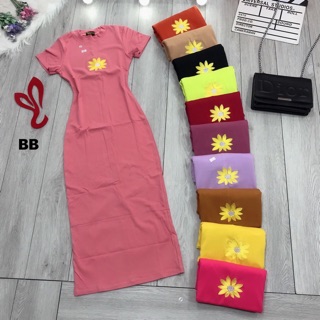 Đầm thun ôm body thêu hoa cúc