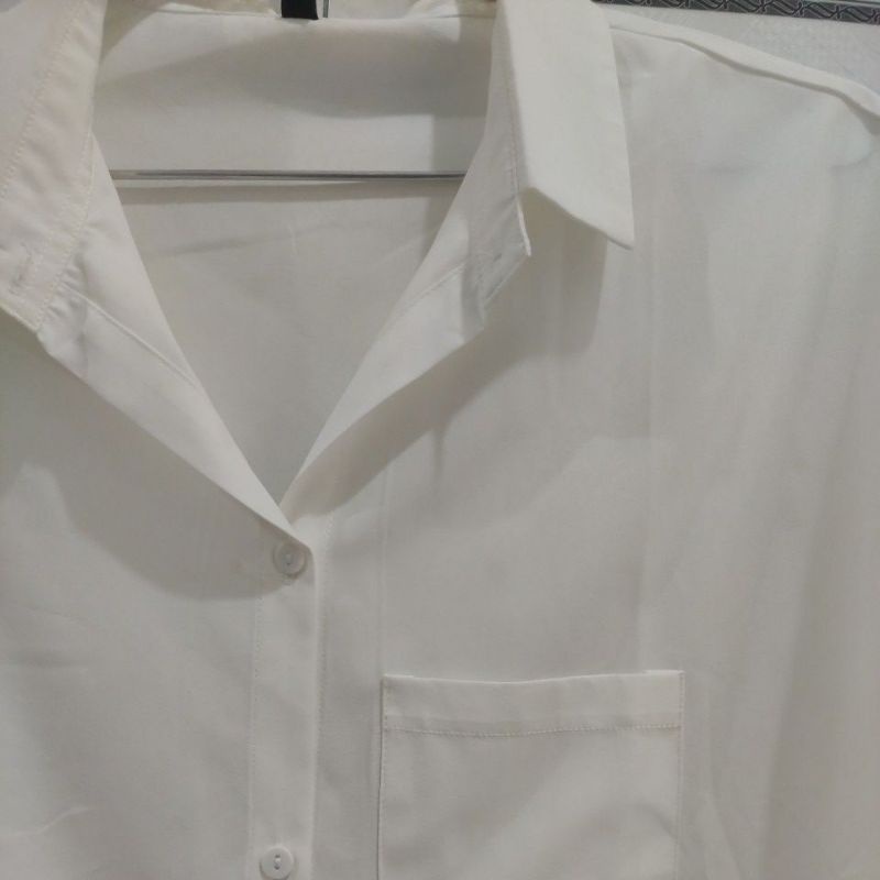 Áo sơ mi form rộng đen + trắng pass