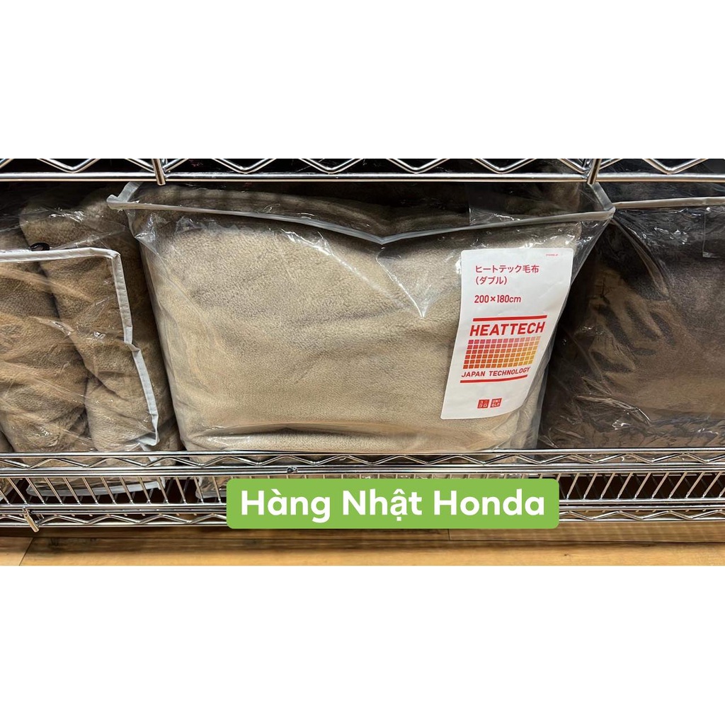 Chăn mouf công nghệ giữ nhiệt Uniqlo