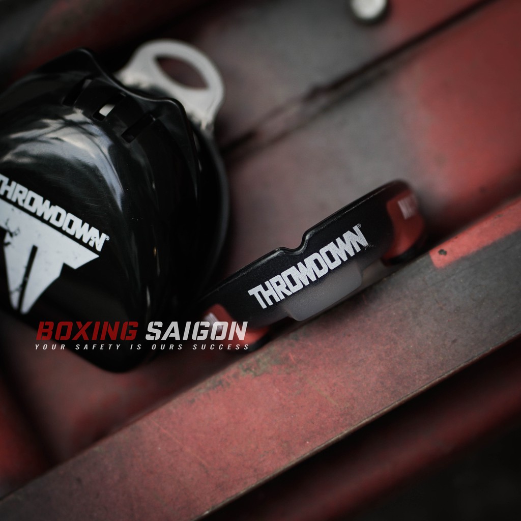 Bảo hộ răng Throwdown Max Pro - Đen