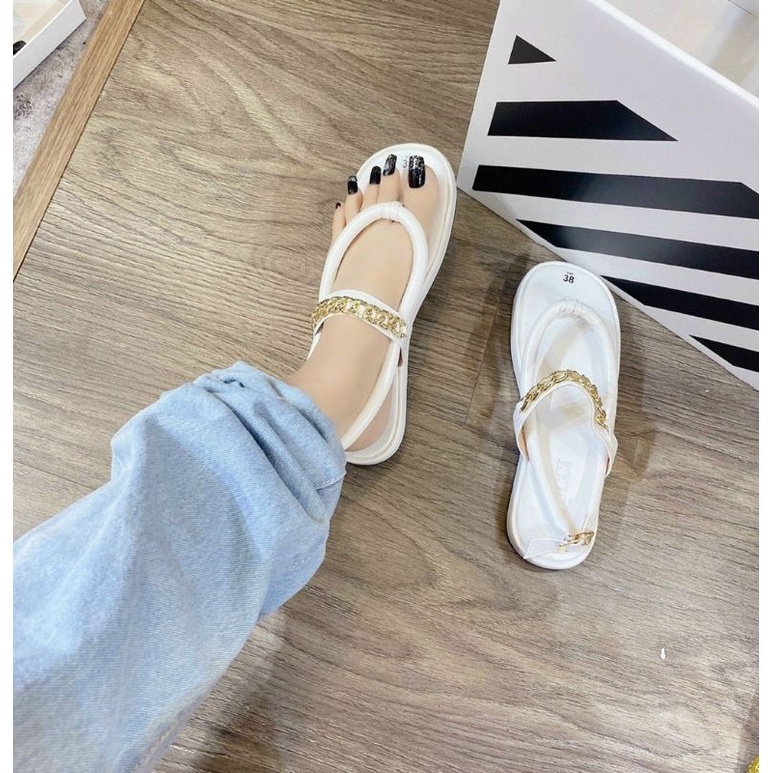 Giày Sandal Dây Xích Xỏ Ngón Sang Chảnh Cao 3 Phân Quai Hậu Nữ