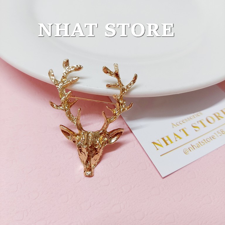 Cài áo vest thời trang nam nữ hình đầu hươu được thiết kế đơn giản tôn lên vẻ đẹp của bạn trong mắt đối phương