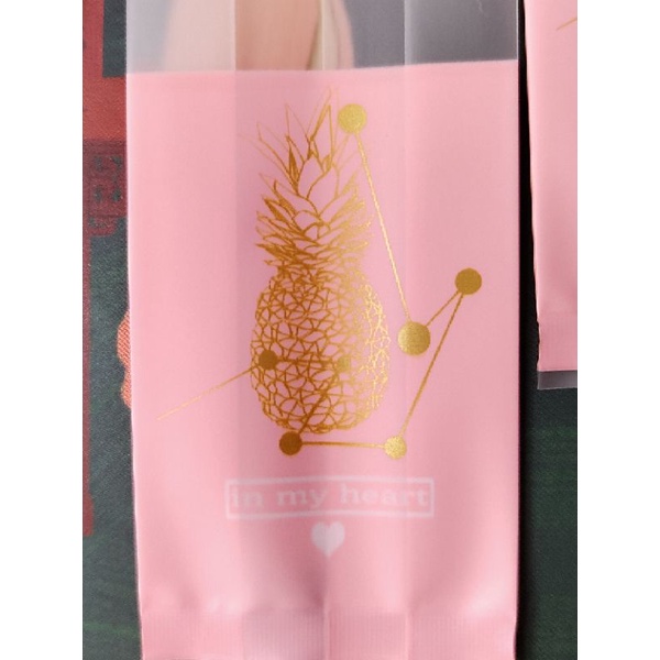 Set 50 cái túi bánh DỨA trong mờ MÀU HỒNG NHŨ VÀNG hàn miệng vừa khay dứa nhỏ, khay dứa lớn