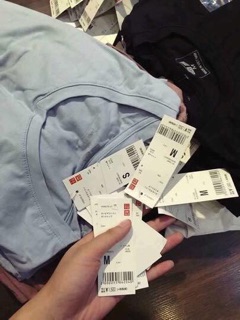 Áo phông cổ tim uni
