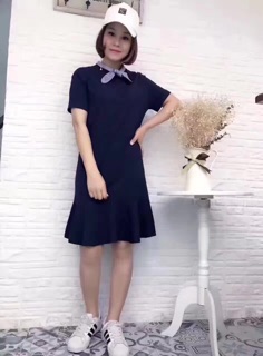 Váy cotton đuôi cá cổ nơ