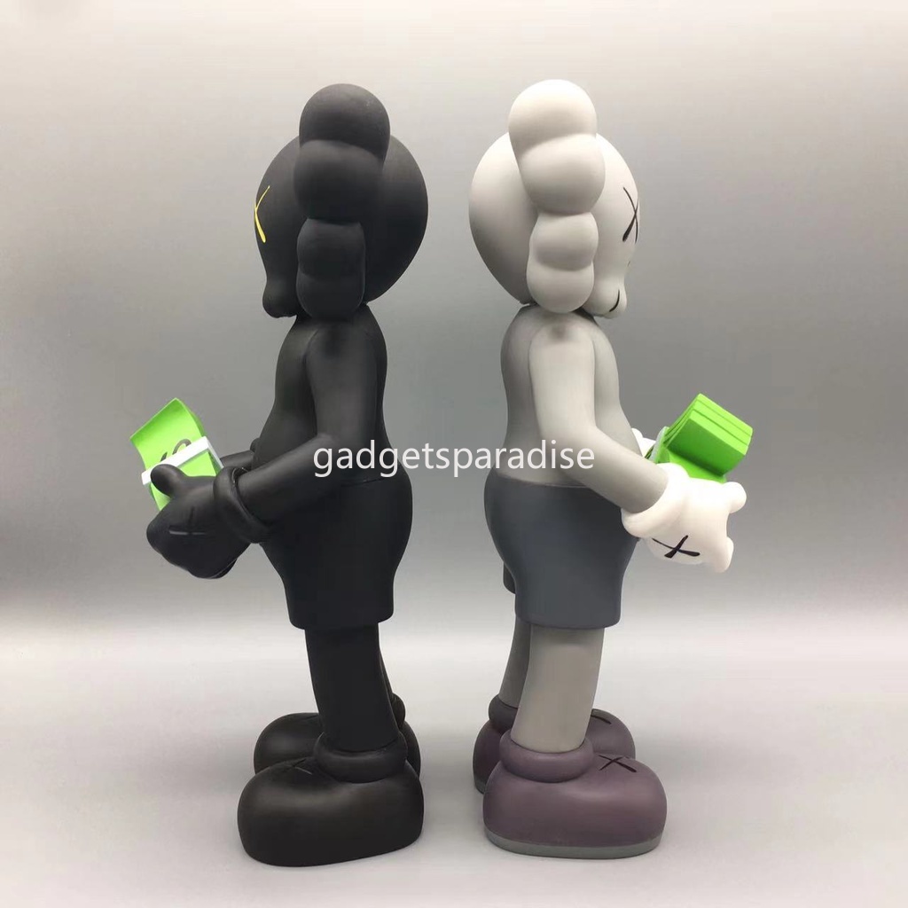 Mô Hình Nhân Vật Kaws Bằng Nhựa PVC Cao 30cm