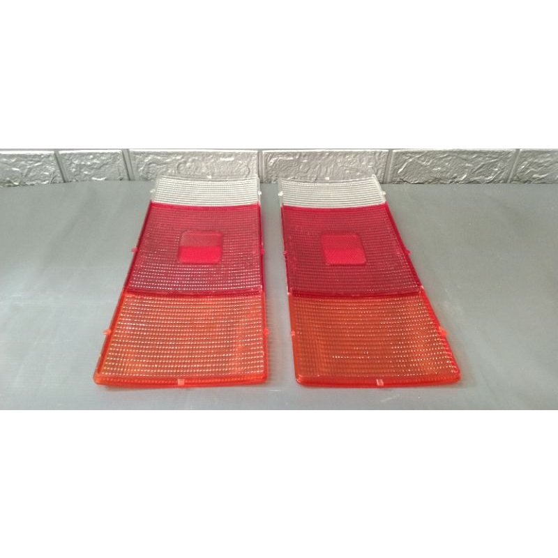 Nắp chụp đèn hậu hyundai 3t5 mighty 2 hd320 hd1000 hd270