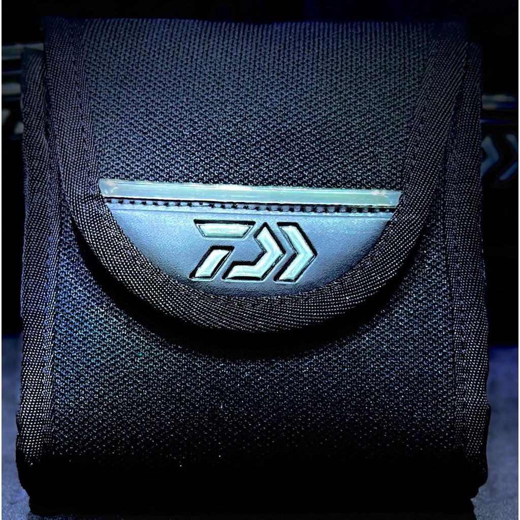 Túi đựng máy 2 ngăn chống sock Daiwa HKN Fishing