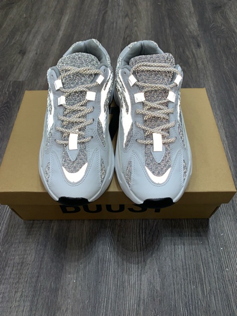 [Mã FATHANG5 giảm 10K đơn 50K] [Freeship+Quà 100k] Video giày yz 700 siêu phản quang 2020 cao cấp+Box+Bill+Quà | BigBuy360 - bigbuy360.vn