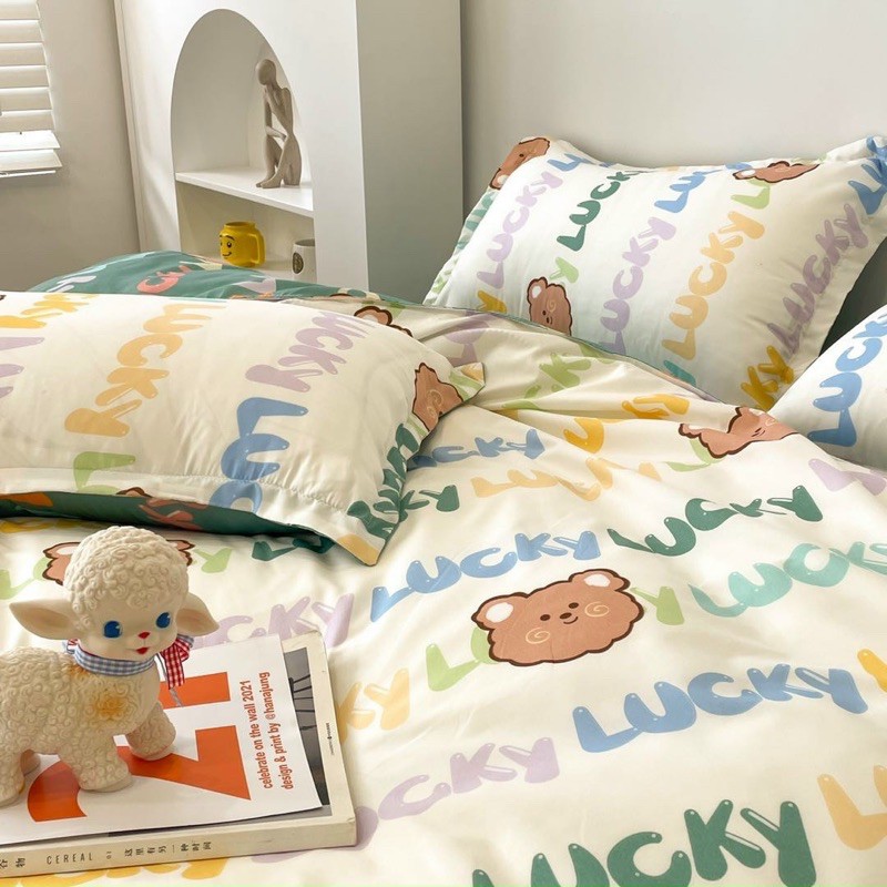 Bộ Drap &amp; Chăn Phao Cotton Poly Gấu Lucki Xanh