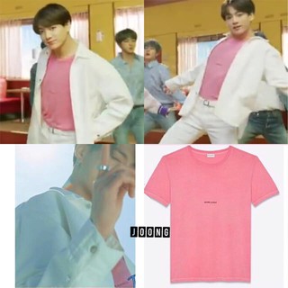 áo phông Saint hồng xinh xắn của jungkook bts