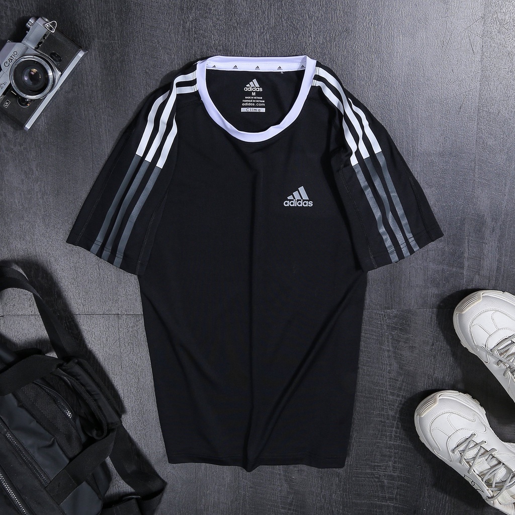 Áo phông nam Adidas 3 sọc dọc cánh tay Climachill
