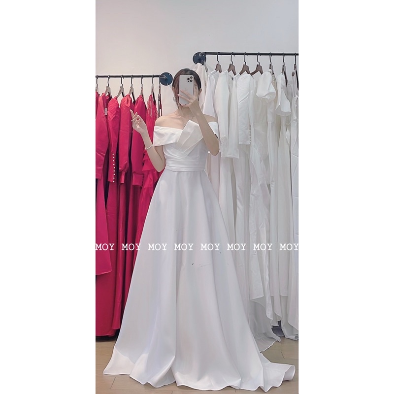 Váy bệt vai ly eo ngực đan lưng - Váy cưới, đầm cưới thiết kế đi bàn, chụp ảnh đơn giản, nhẹ nhàng, sang trọng.