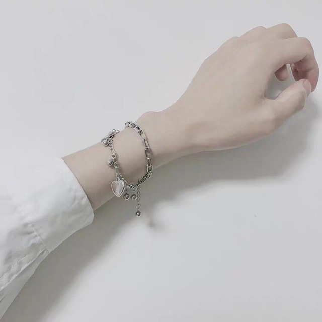 Vòng tay trái tim đáng yêu (có sẵn)