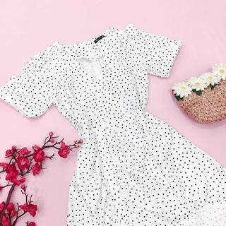 Đầm váy freesize bi trắng cổ V