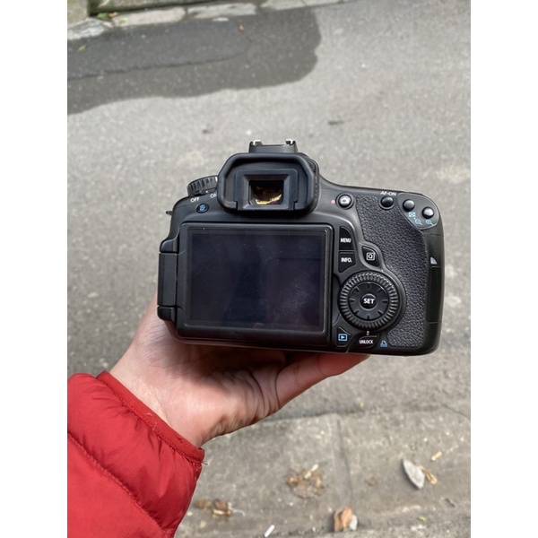 Máy ảnh canon 60D kèm kit 18-55mm IS II đẹp