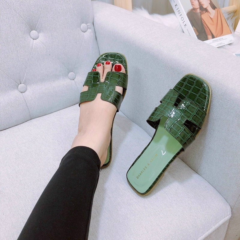 Dép bản H kiểu hm đế xẹp vân da bóng kháng nước cao cấp lên chân cực xinh - Chi Chanh Store