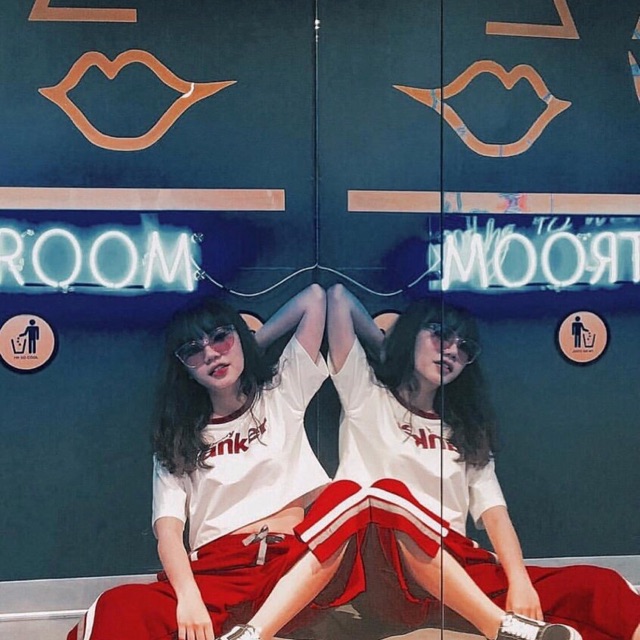 Áo phông croptop tay lỡ wanker