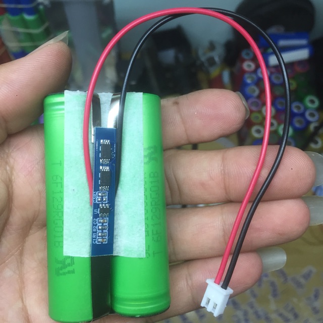 Pin 2s 7,4v có mạch bảo vệ