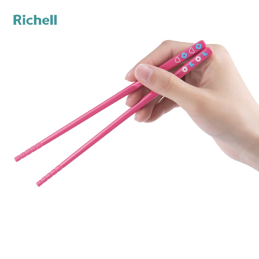 Đũa tập ăn xỏ ngón cho bé tập gắp Richell Nhật Bản | Baby