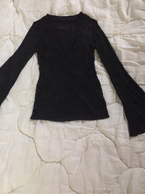 Áo len mongtoghi có nhũ