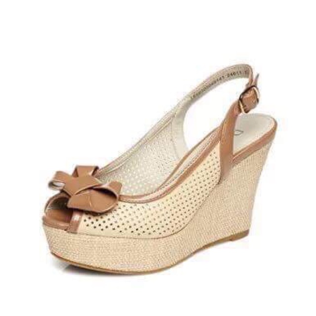Sandal daphne