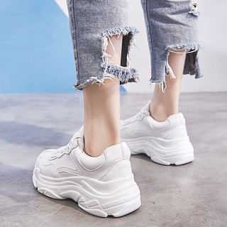 Giày sneaker nữ trắng cổ thấp năng động