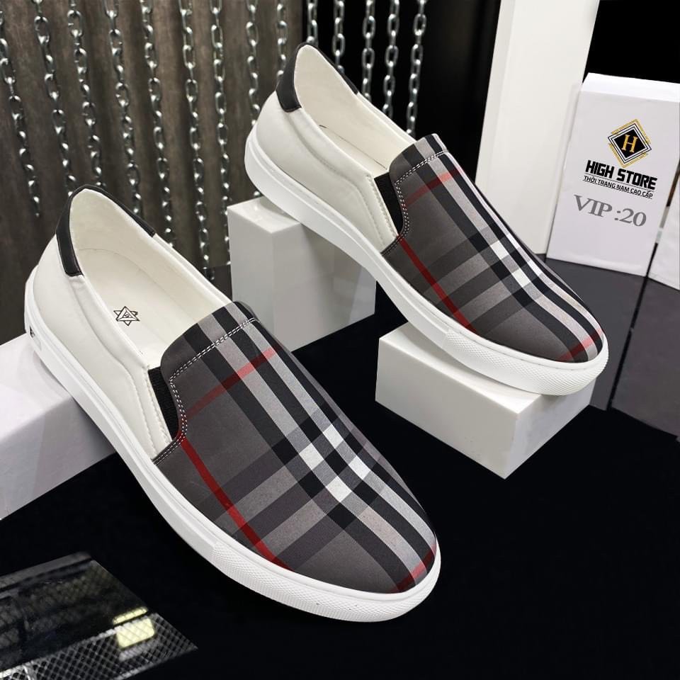 [FREESHIP 50k] Giày lười nam kẻ buberryy màu trắng da Pu cao cấp sang trọng | BigBuy360 - bigbuy360.vn