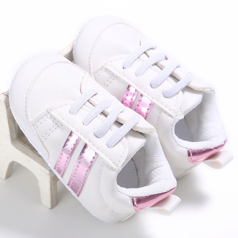 Giày thể thao da Pu đế mềm dành cho bé từ 0-18 tháng tuổi