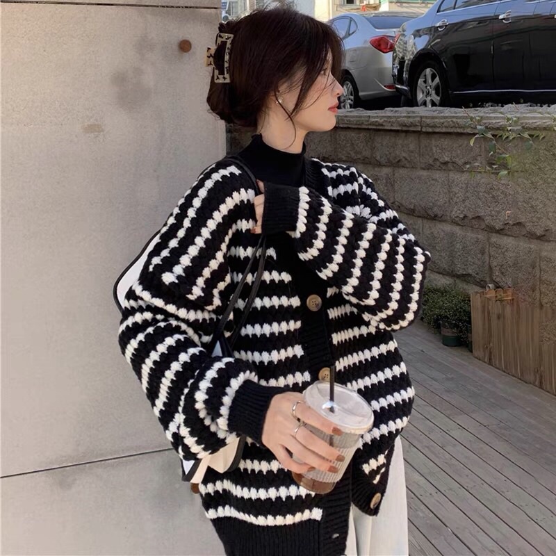 Áo cardigan khoác kẻ sọc ngang form rộng [order]