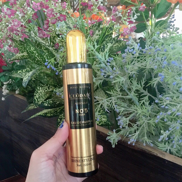 Xịt dưỡng tóc hương nước hoa 220ml