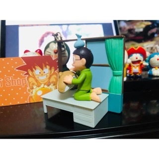 Mô hình hoạt cảnh nobita và khủng long pipi truyện doremon
