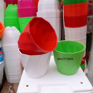 Chậu cây nhựa đẹp cỡ to (Rộng trên miệng 16x Cao 14cm)