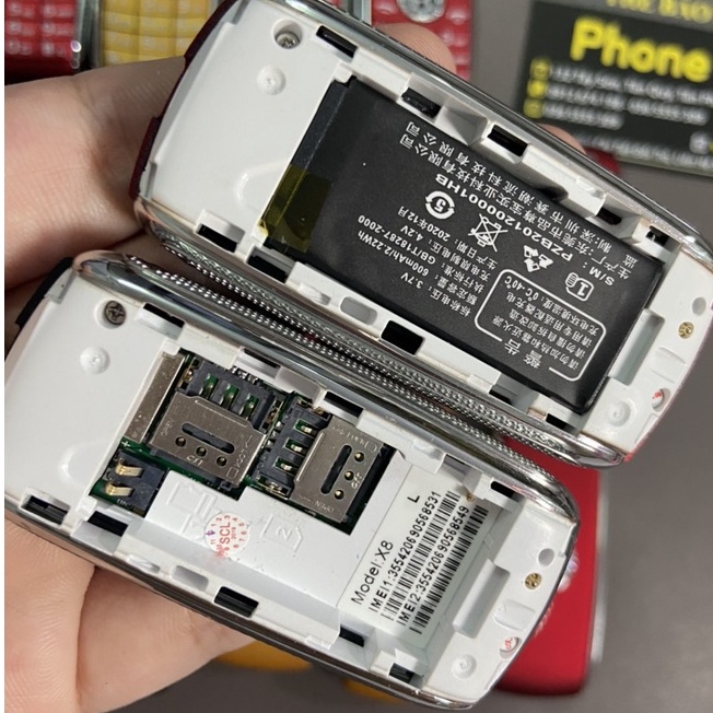 Điện Thoại Mini Bently Bv8 - 2 Sim Thay Đổi Giọng Nói Đẳng Cấp giá rẻ