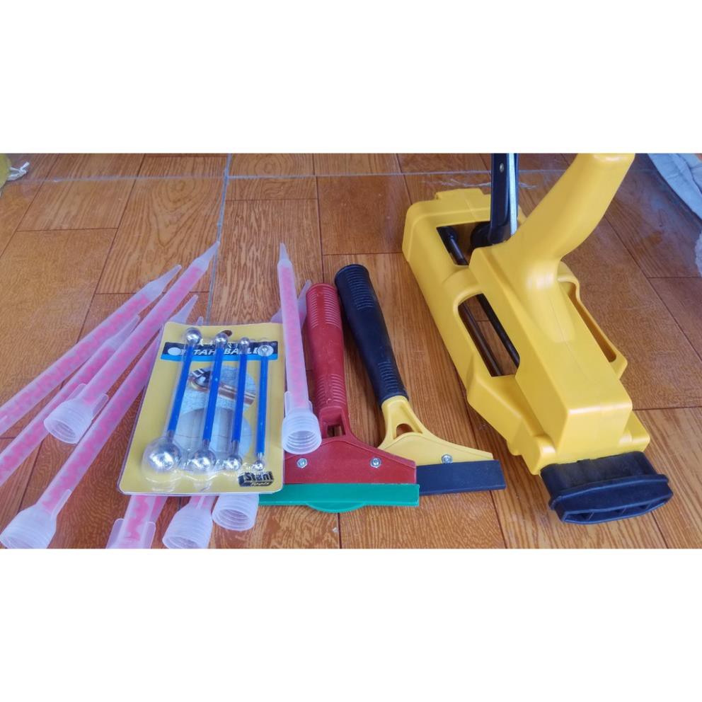 Súng bắn keo, bơm keo chà ron gạch -  Saveto