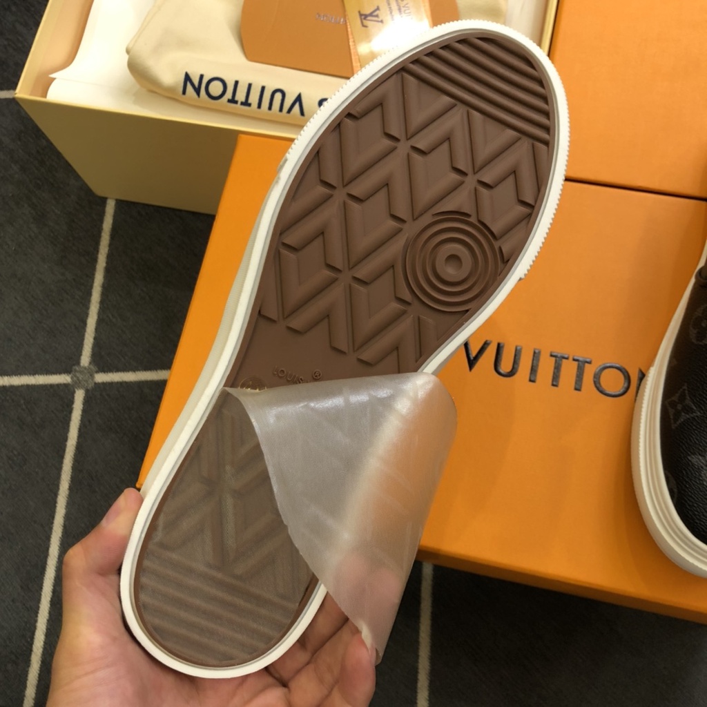 Giày lười da thật cao cấp Louis Vuitton LV mang phong cách thể thao và trẻ trung