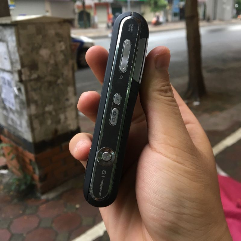 Điện thoại sony ericsson C905