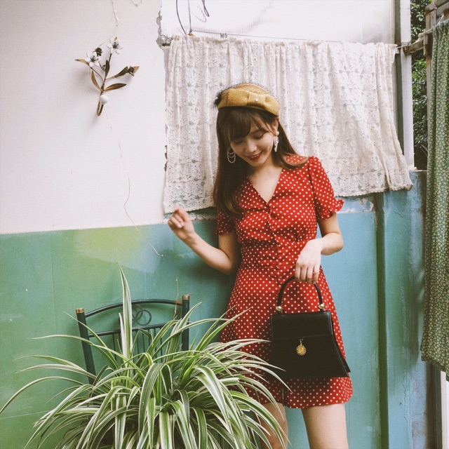 (10kg) Trả hàng đầm vintage cổ V khuy giữa | BigBuy360 - bigbuy360.vn