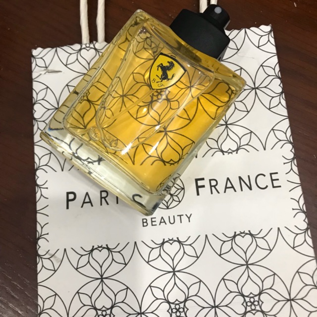 Nước hoa tester ferrari red 75ml (mất hộp ngoài) .New