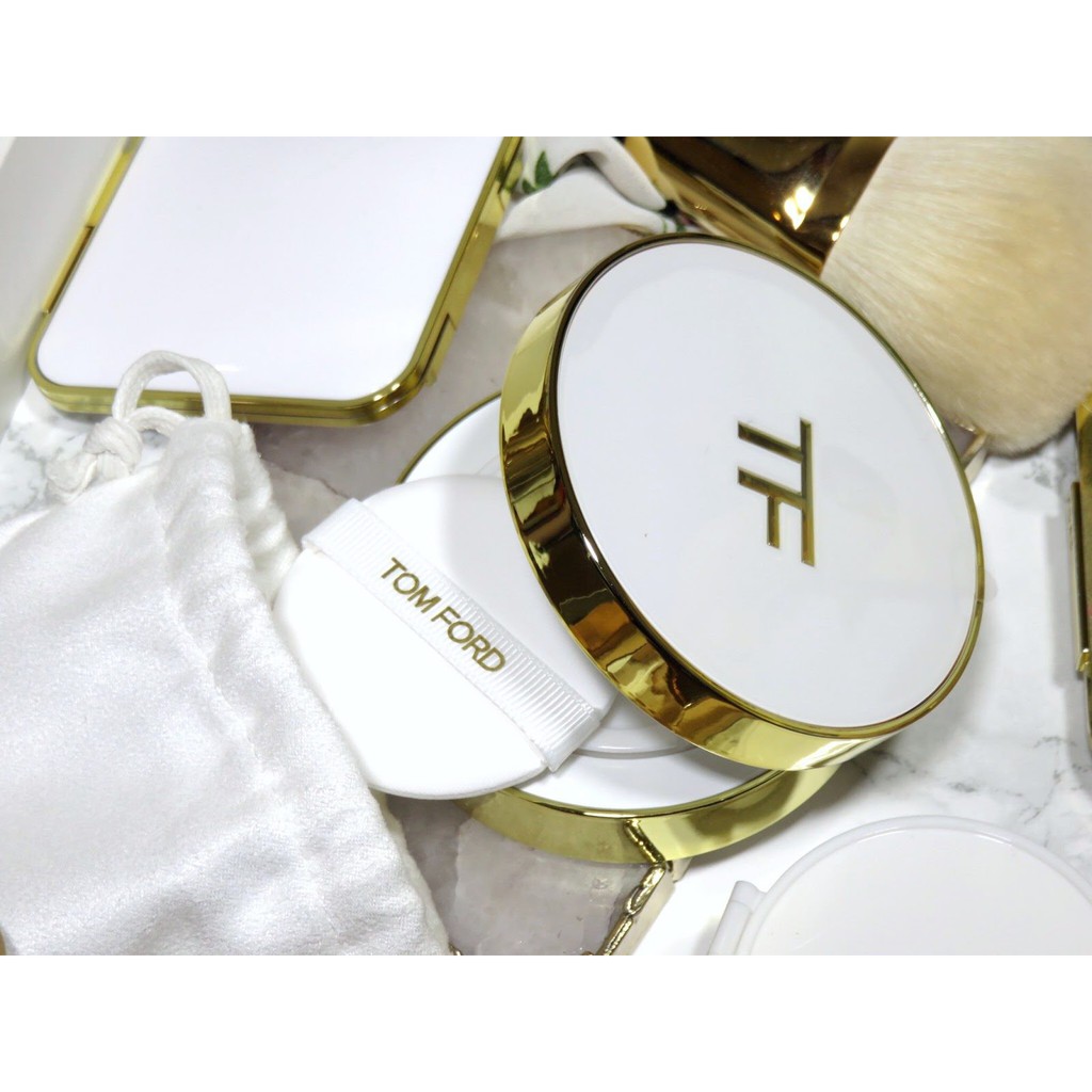 Lõi refill cushion Tom Ford Soleil Glow Tone Up Foundation Hydrating SPF 40 | BigBuy360 - bigbuy360.vn