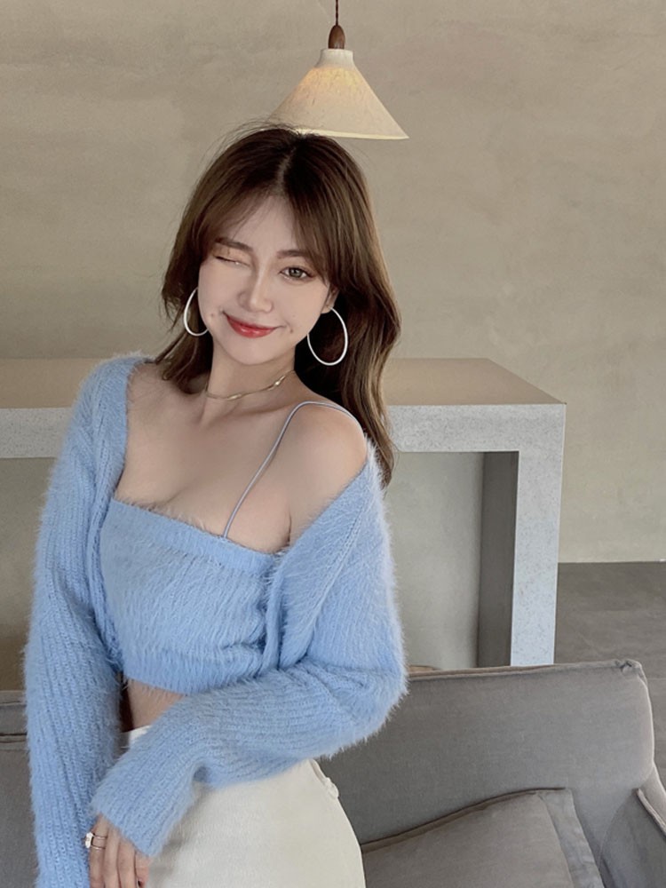 [Order] Set áo croptop 2 dây kèm cadigan lừng khoác ngoài chất len lông thỏ | BigBuy360 - bigbuy360.vn