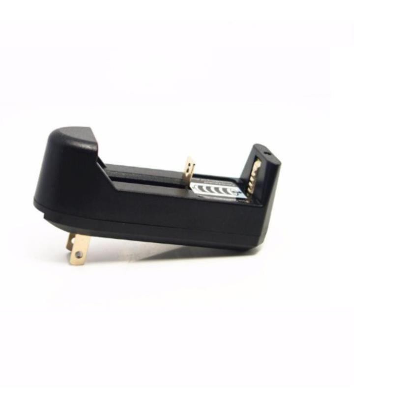 Bộ sạc đơn đa năng dùng cho các loại pin li-ion 1865_16340_14500