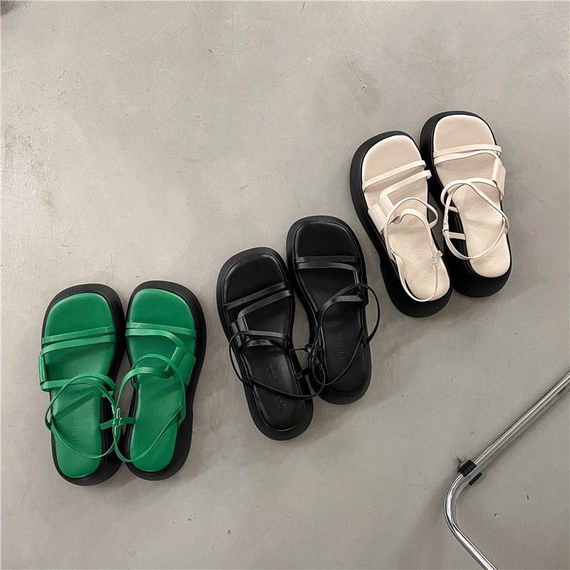 Giày sandals phối dây ngang