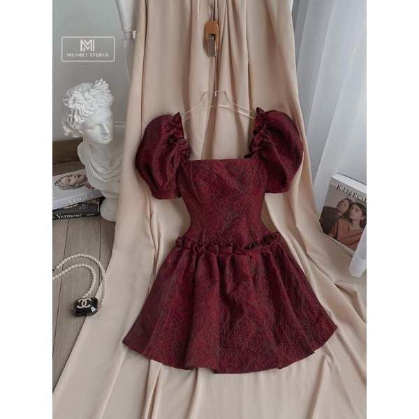 💢💢Váy gấm hoa cổ vuông tay bồng xinhh hết nấc💯💯