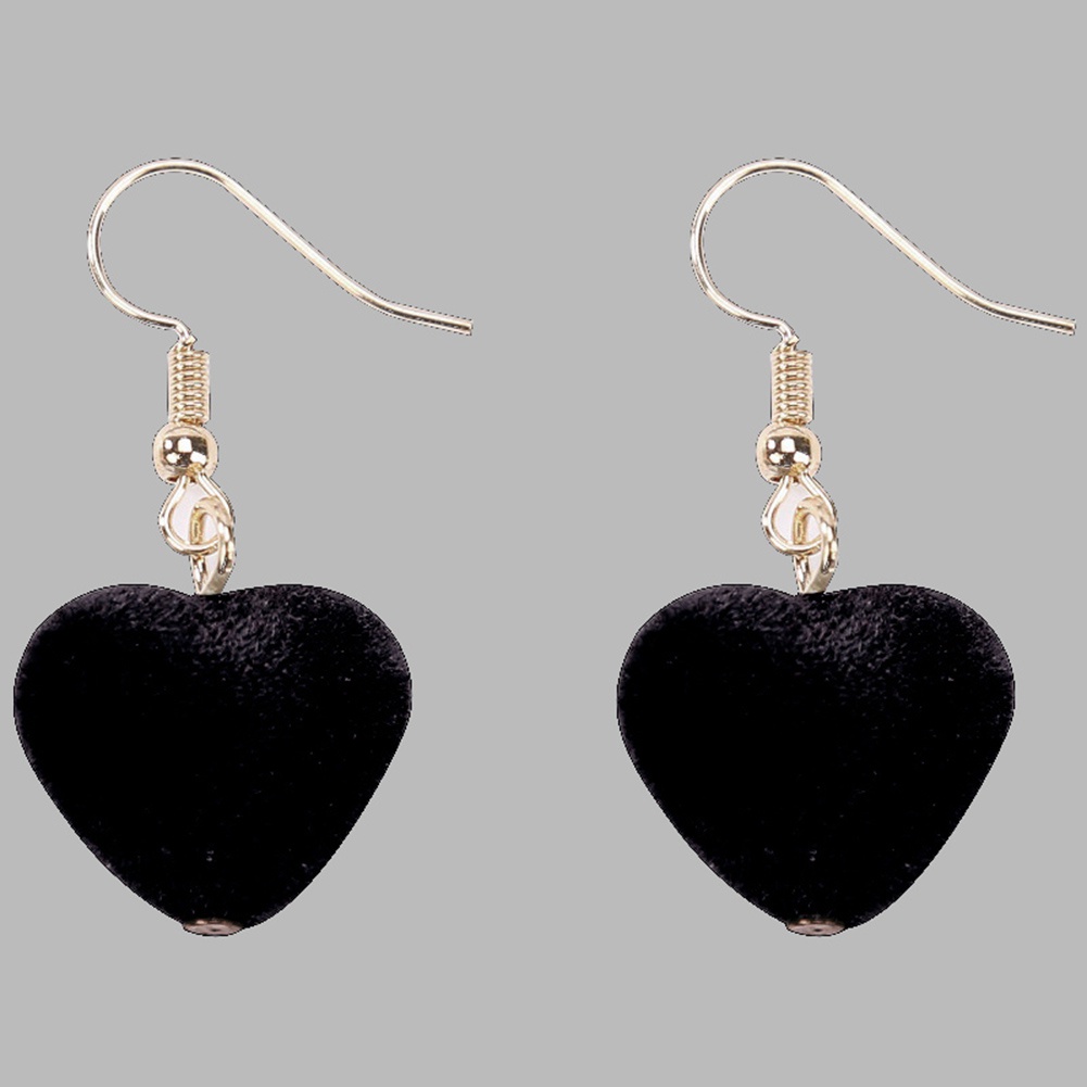 Khuyên tai nữ hình trái tim bằng nhung sang trọng