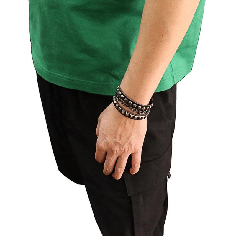 Vòng Tay Da Nhiều Lớp Đính Đinh Tán Phong Cách Gothic