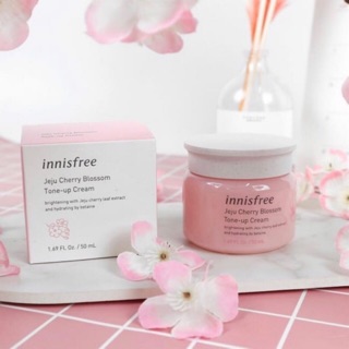 Kem Dưỡng da ngày và đêm Innisfree  Jeju Cherry Blossom Tone up Cream